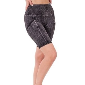 MINERAL WASHED WIDE WAISTBAND BIKER SHORTS